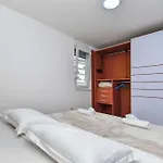 Апартаменты Butterfly In For 6 Persons Сплит