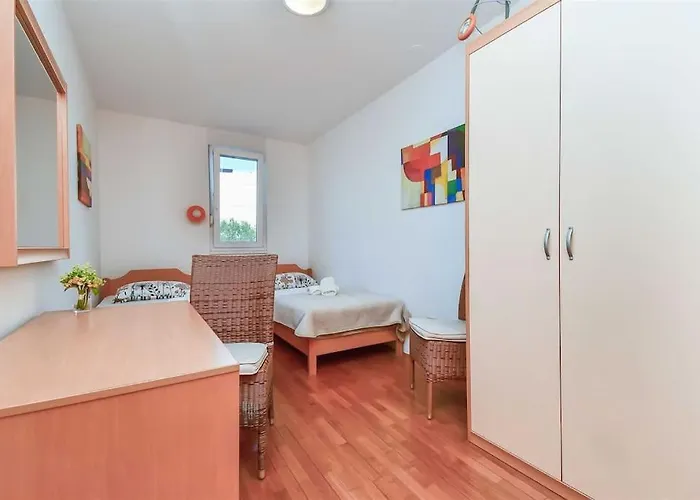 Butterfly In For 6 Persons Lägenhet *