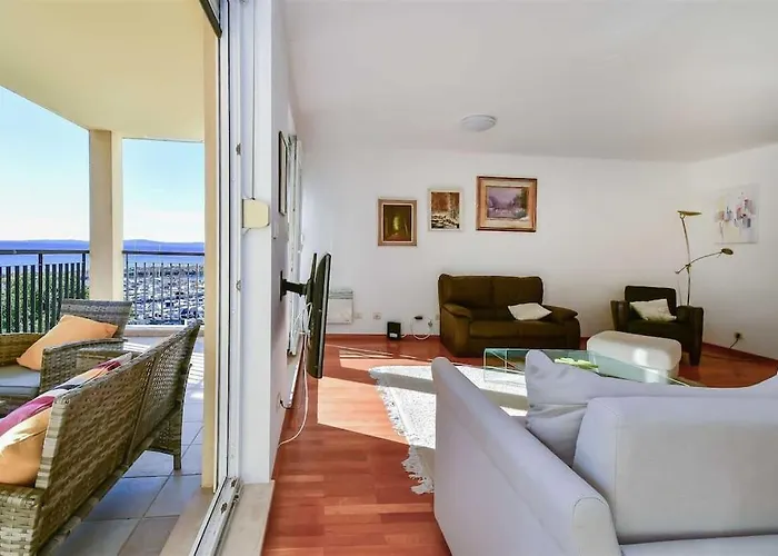 Butterfly In For 6 Persons Lägenhet Split