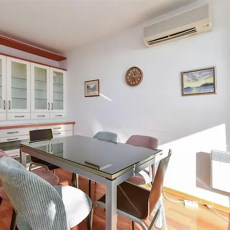 Butterfly In For 6 Persons شقة